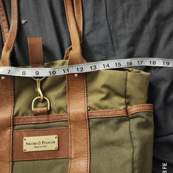 SWORD AND PLOUGH Messenger Bag Unisex - Picture 5 of 10